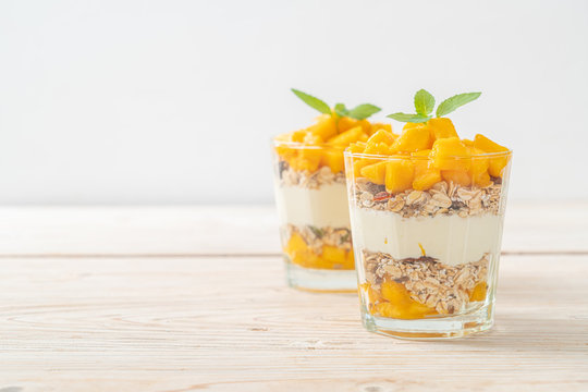 mango yogurt with granola
