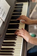 大人の習い事　ピアノ