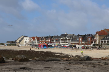 La plage de Larmor-Plage le long de l'océan atlantique, ville de Larmor-Plage, département du Morbihan, région Bretagne, France