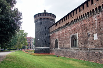 Fototapeta premium castello sforzesco (sforza castle) in milan, lombardy, italy