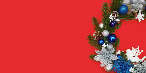 christmas wreath on a red background, flatley, copyspace ,banner
