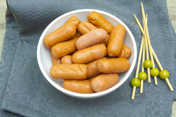 petites saucisses fumées pour l'apéritif