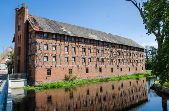 Historic granary in Karlino
