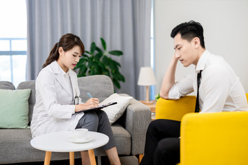 Psychologist see her patient