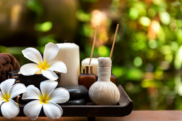 Thai Spa.  Massage spa treatment aroma for healthy wellness and relax. Spa Plumeria flower for body therapy.  - obrazy, fototapety, plakaty