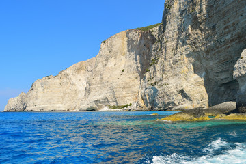 Fototapeta na wymiar View of the blue Mediterranean sea and cliffs