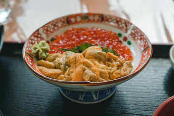 うにいくら丼