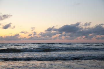 Obraz premium sunset on the coast of the Baltic sea