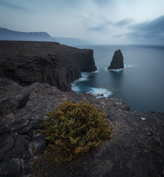 Paisaje de invierno en costa capturado en la isla de Gran Canaria, Espa&ntilde;a 