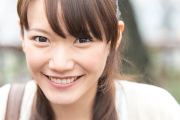 Fototapeta premium 笑顔の女性
