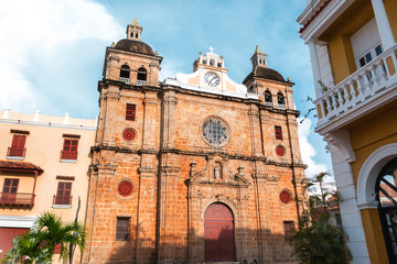 Fototapeta na wymiar Colonial Church in Cartagena, Colombia