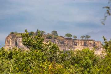 Fototapeta na wymiar Sri Lanka, temples and landscape around Sigiria and the Liobs Rock
