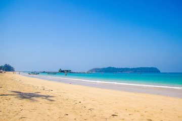 Fototapeta na wymiar Beautiful Ngapali beach, white sand, palm trees, Myanmar