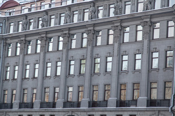 Fototapeta premium Facade of vintage classical building in Saint Petersburg