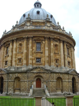 old buildin in Oxford