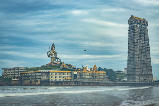 murdeshwar temple early morning view from low angle