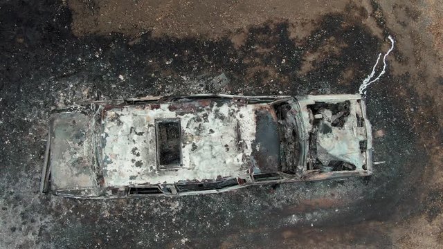 Napa, California, USA. 22 August 2020. Aerial: Burnt out limousine car. LNU Lightning Complex Fire that ravaged the Napa, Sonoma, Lake and Solano counties.