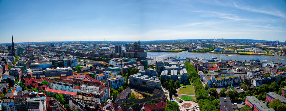 Panorama auf HafenCity, Hamburg, Deutschland © hifografik