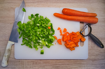 Paprika und Karotten frisch zubereitet