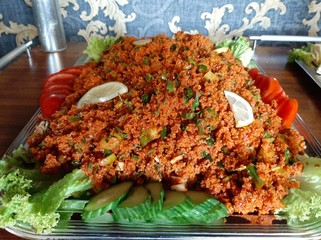 delicious urfa cigkofte on the plate