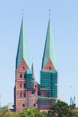 Fototapeta na wymiar Eingerüstete Marienkirche, Baustelle, Lübeck, Schleswig-Holstein, Deutschland, Europa
