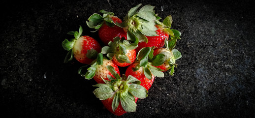 Fototapeta na wymiar Delicious fresh strawberries from the organic fair.