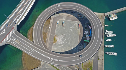 牛深ハイヤ大橋の空撮 © Kinapi