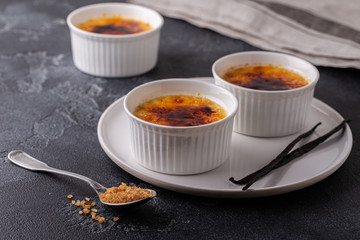 Creme brulee. French vanilla cream dessert with caramelised sugar.