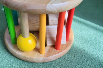 カラフルな型はめ積み木