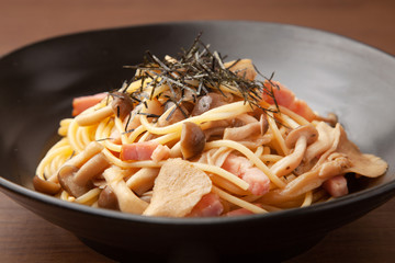 キノコの和風スパゲッティ