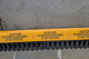 kabel starkstrom warnhinweis bauarbeiten stadtwerke