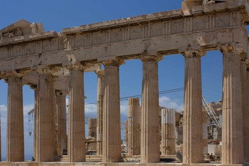 Fototapeta premium Architectural detail of the Parthenon under renovation works in Athens