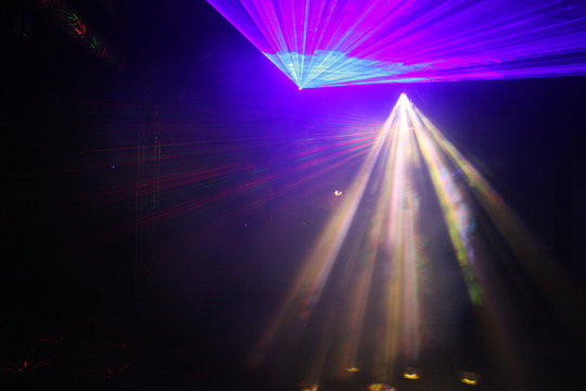 Luzes, festa, baladas