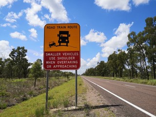 Road Train Route, Strassenschild, Australien