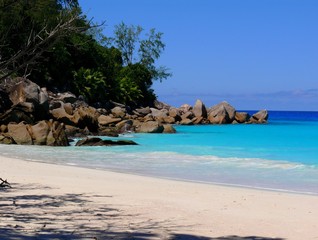 Seychelles, Indian Ocean, Praslin Island, east coast, Anse Georgette beach