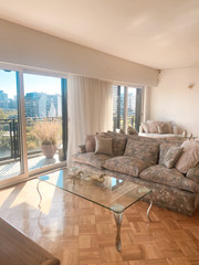 Living Con Amplia Vista