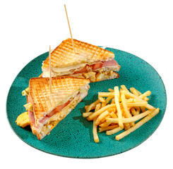 Sandwich de jamón, queso cheddar, beicon y pollo a la plancha 