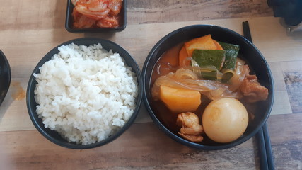 Korean-style Braised Spicy Chicken and rice