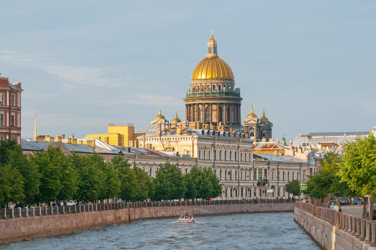 Saint Petersburg, Russia - august 15, 2020: View of St. Isaac's Cathedral and Moyka river
