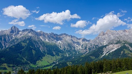 Wanderung durch die Hochalpen, Gebirgswanderung, Alpen, Gebirge
