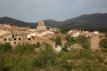Fototapeta na wymiar Church and Village of Horcajuelo de la Sierra; Madrid