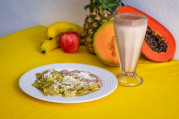 Chilaquiles con Chocomilk