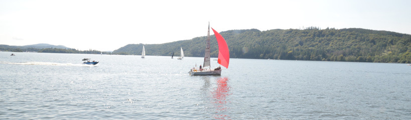 Fototapeta premium Cruise from Windermere to Ambleside in the Lake District, Cumbria, England, UK