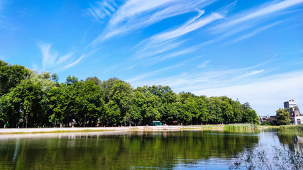 Naklejka premium Amazing landscape background with lake and sky in the summer season