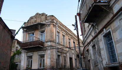 Fototapeta na wymiar Old Unrestored Tbilisi Neighborhood