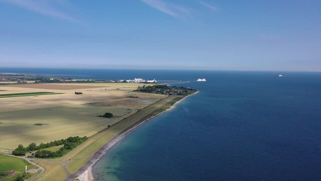 F&auml;hrhafen von Puttgarden auf der Insel Fehmarn, Baustelle f&uuml;r Tunnel nach D&auml;nemark