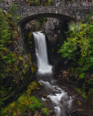 Fototapeta premium Amazing Waterfall In The Pacific Northwest 