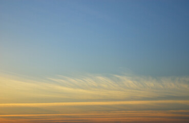 夕暮れ　夕焼け　空　雲　素材