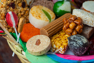 Dulces mexicanos tradicionales variedad colorido fiestas patrias celebración día de muertos...