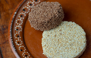 amaranto dulce mexicano ancestral tradicional artesanal nutritivo con chocolate miel alegría fiesta celebración alimento sagrado aztecas prehispánico latino